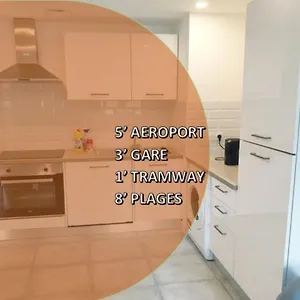Apartamento Renove 2023 Proche Aeroport 5min, Gare Sncf 2 Min, Tramway Au Pied De L'immeuble , Parking Possible, Renovated 2023 Near The Airport 5 Min, Train Station 2 Min, Tram Next To The Building 1 Min, Parking Possible